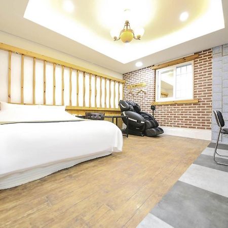 Cheonan Business Hotel Esterno foto