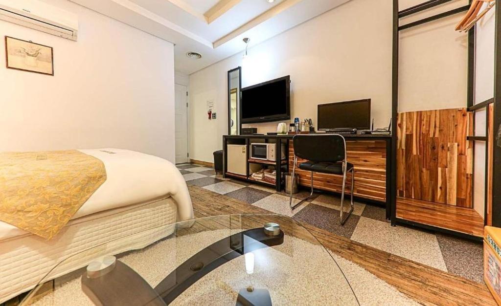 Cheonan Business Hotel Esterno foto